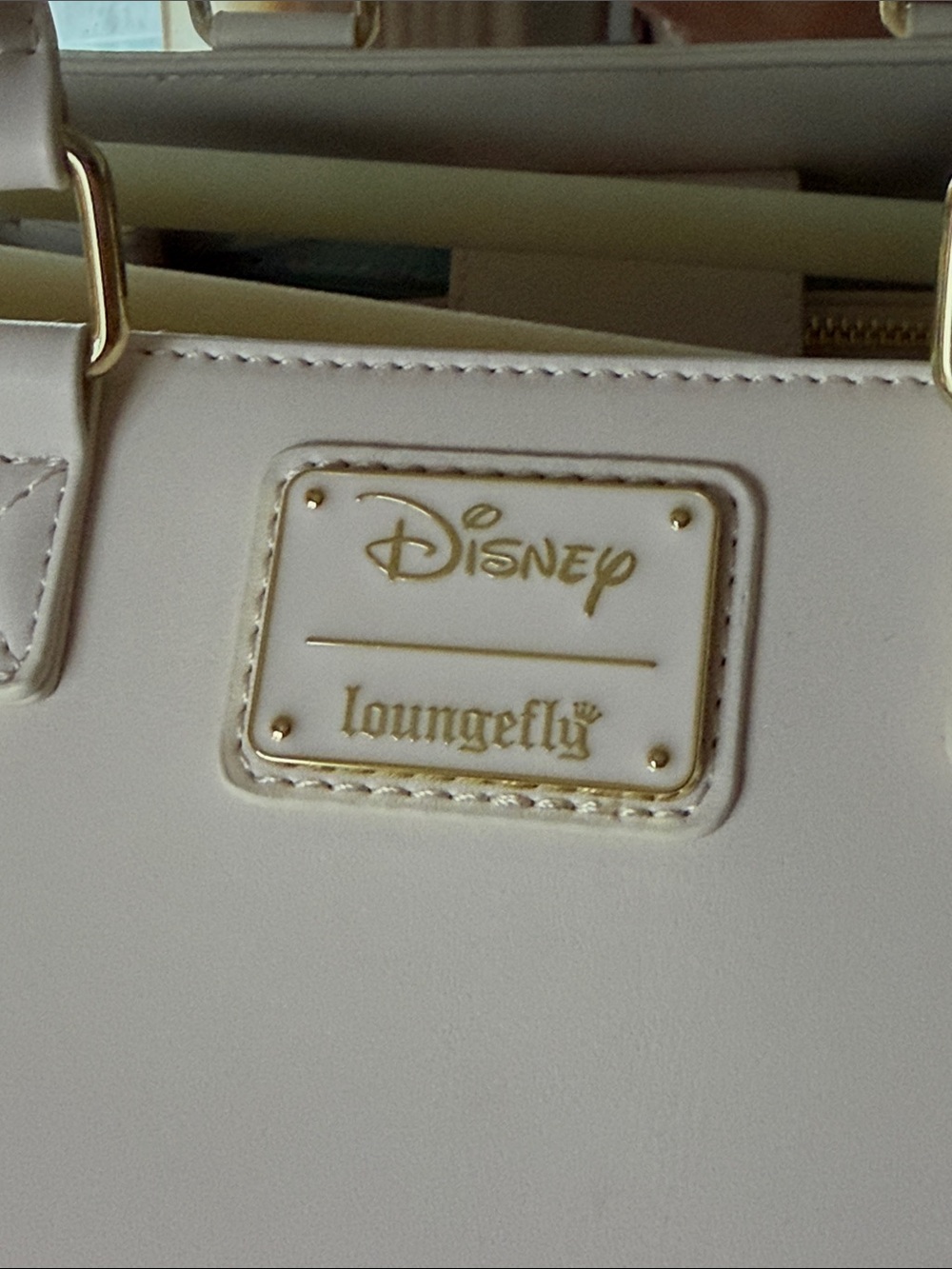 Disney x Loungefly Lilo and Stitch White to Pink Ombre Bag - Picture 4 of 7